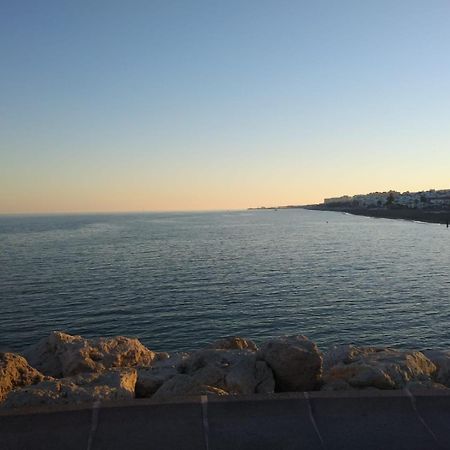 Nuevo Roca Chica, Primera Linea Playa,Torremolinos Exterior photo