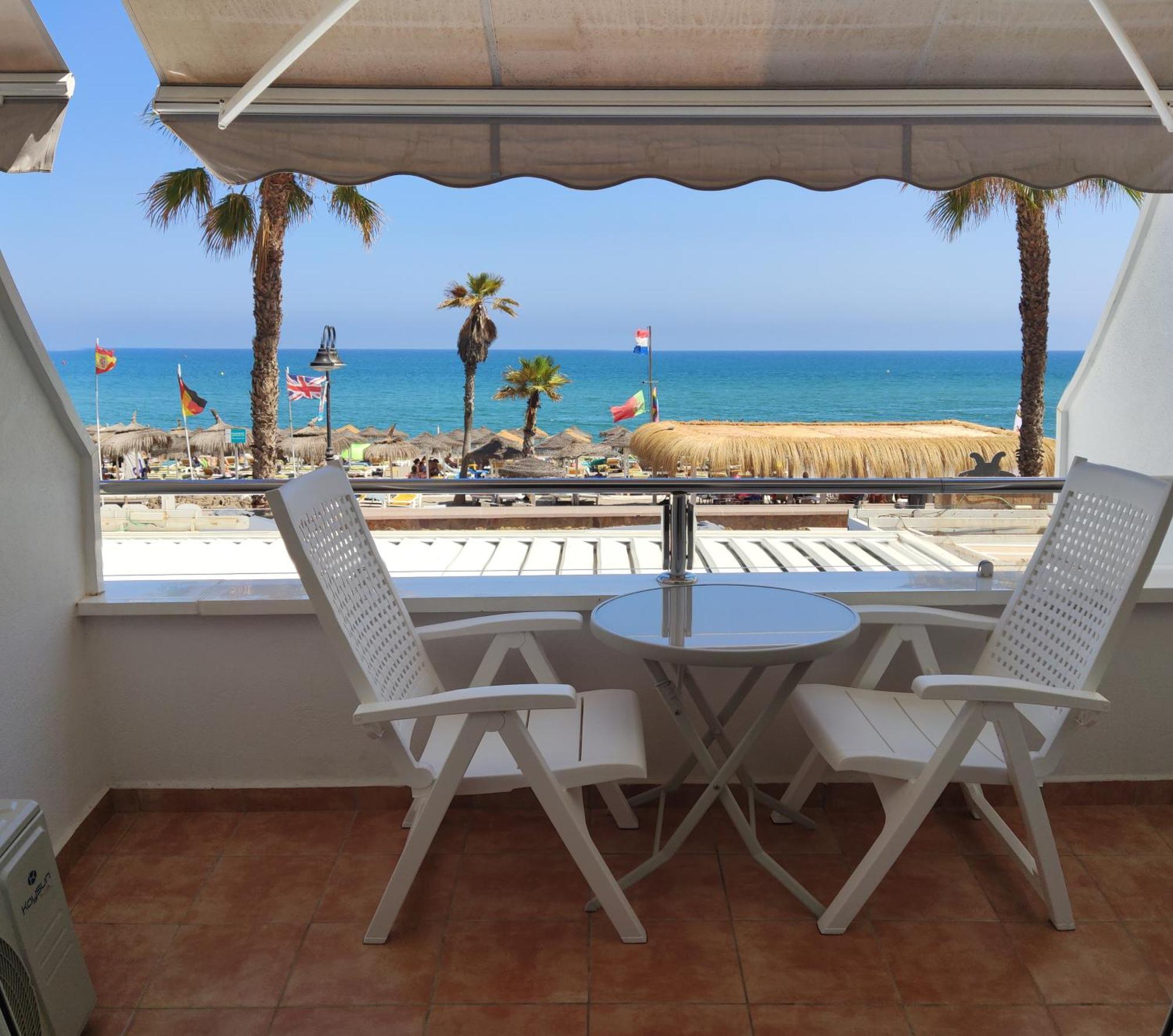 Nuevo Roca Chica, Primera Linea Playa,Torremolinos Exterior photo